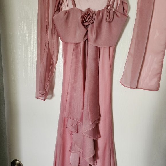 Girls formal gown. Dusty rose color with small rhinestones - Picture 3 of 5
